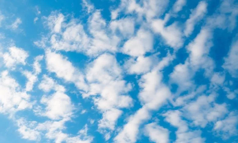 A Photo Of A Blue Sky With White Clouds D0ejxzxjrqketbxbrs4eyw Jzghqwfkrkaoegpb7qoudw