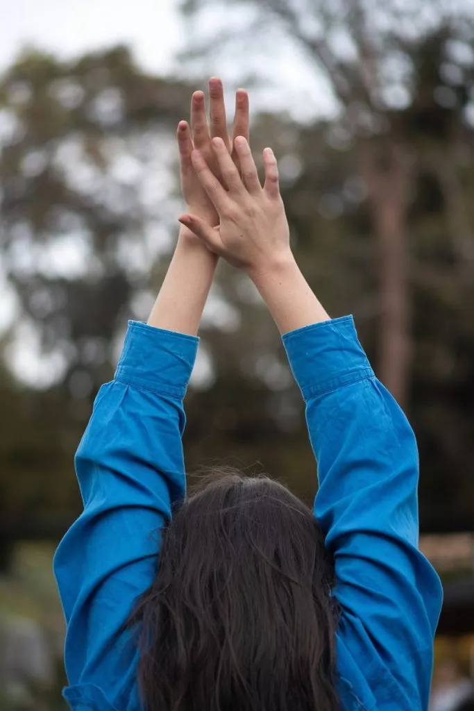 A Photo Of A Person With Their Hands Rai Bgrnuusyazbu0azej7eq Z1muhsw Rcqufcs8penwqa