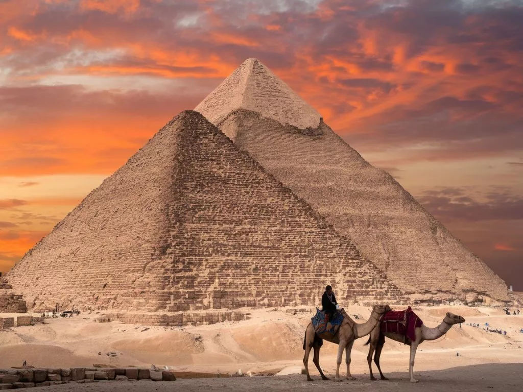 A Photo Of The Great Pyramid Of Giza At 9fdmrewiqhazqmtf Mqh7g Zftbhirsswggmaiyfcskmw