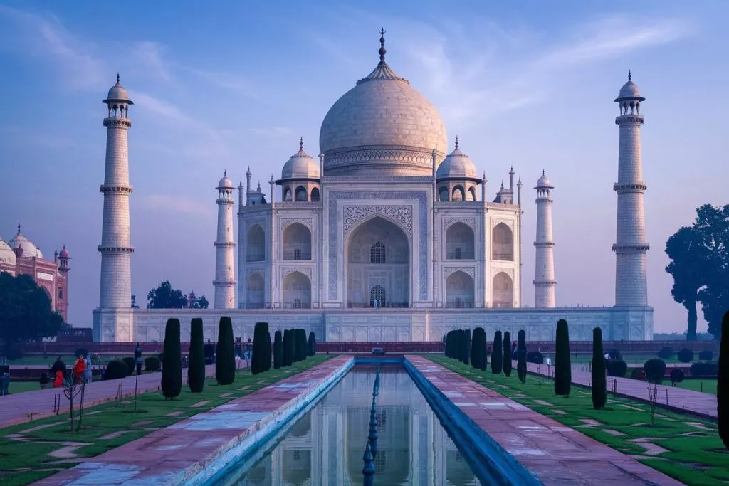 A Photo Of The Taj Mahal In Agra India T B0oz7gvmskwhzw2e9brvrg Jf Hh R6quafsjgf Uhtwq
