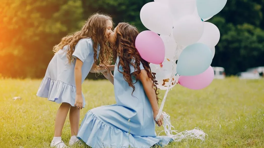 Mom G305341292 1920 2